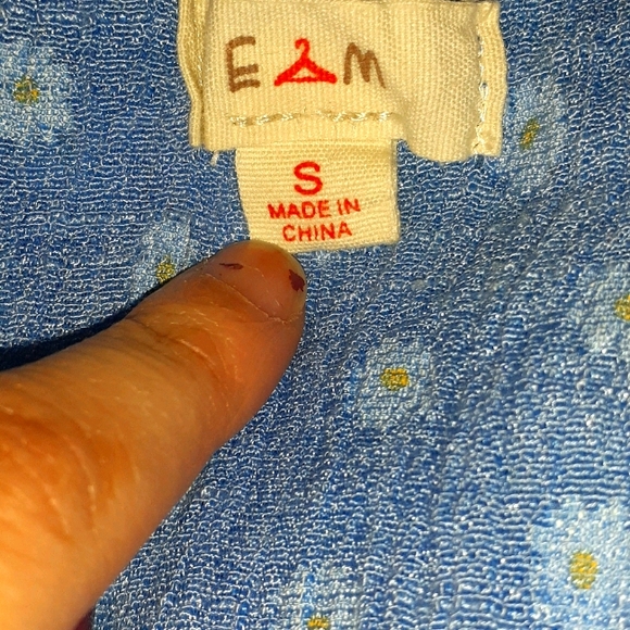 Blue Flower Crop Top - Picture 3 of 4